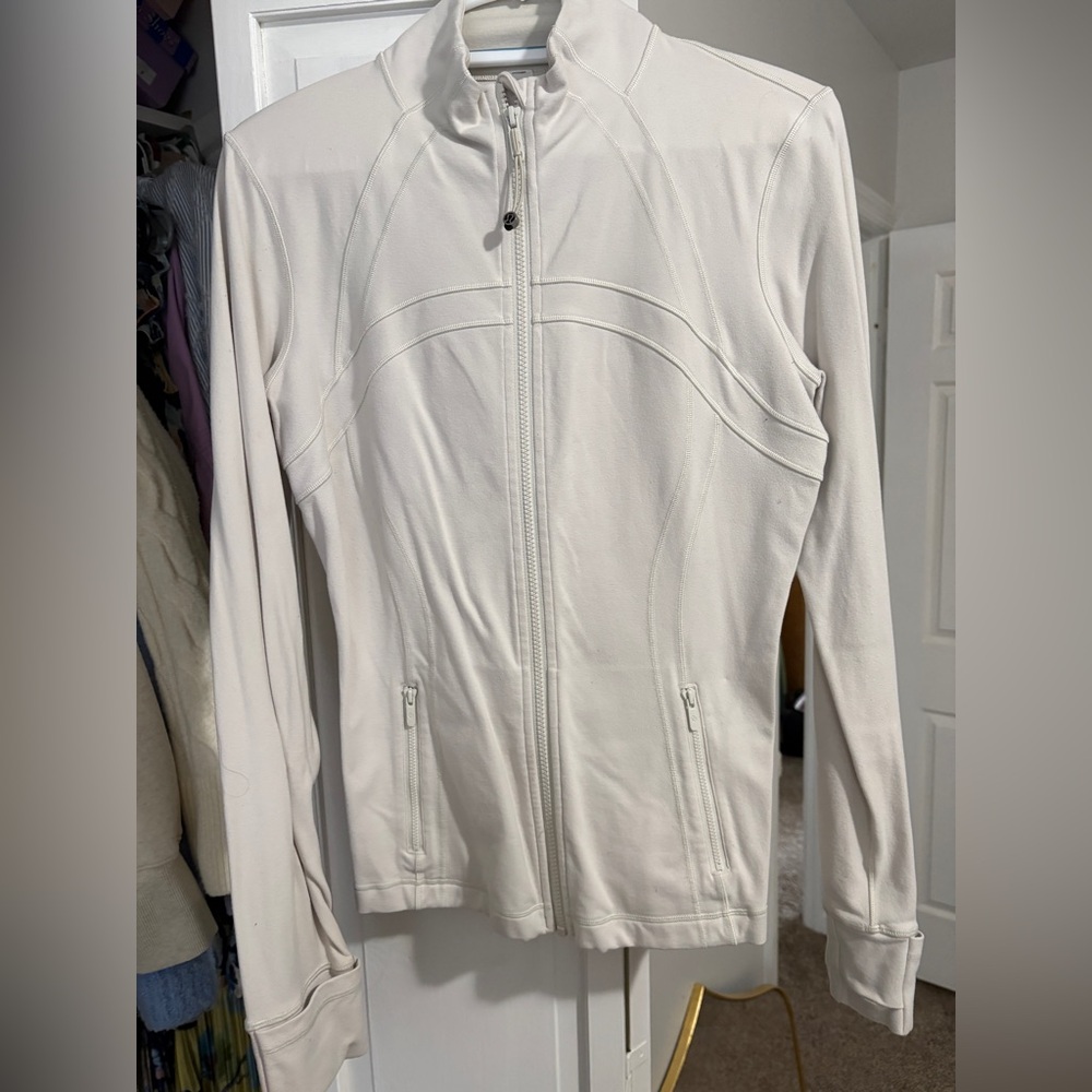 Lululemon jacket size 10.